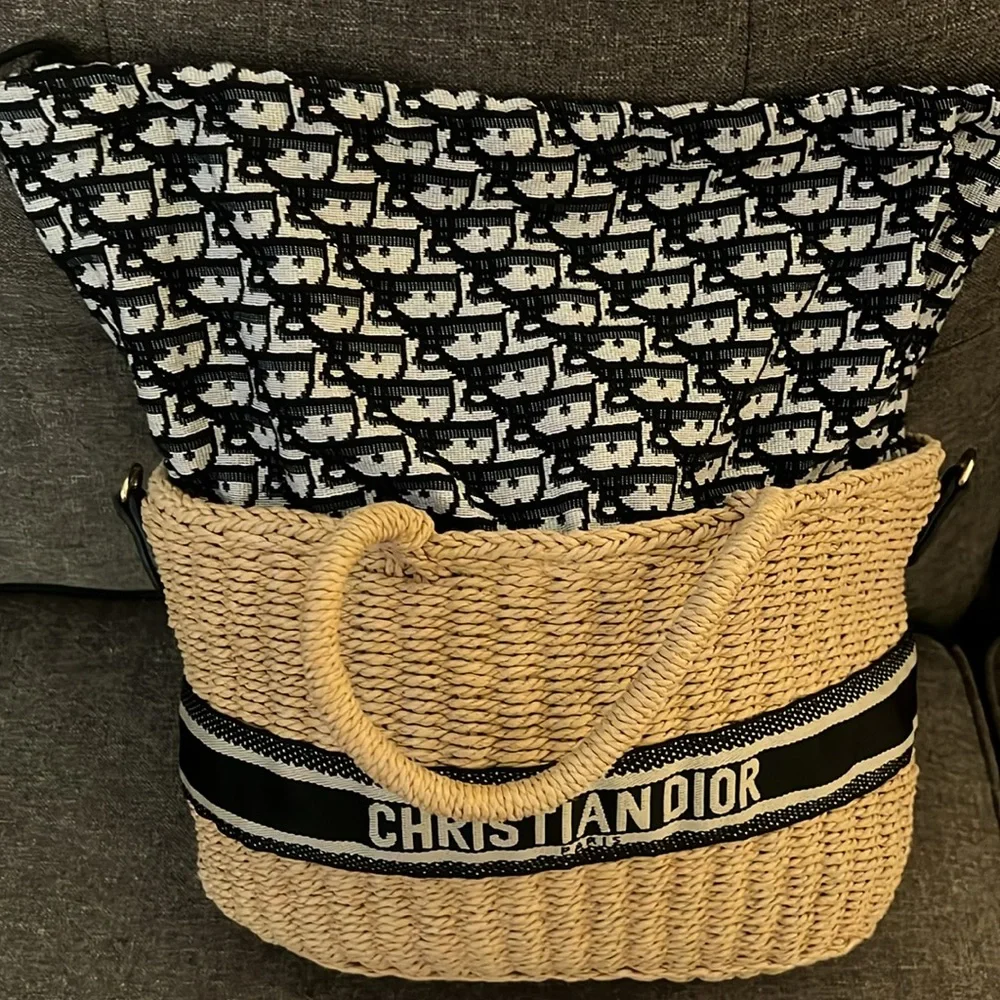 Authentic CHRISTIAN DIOR Wicker
Oblique Basket Bag in Blue - Picture 12 of 14